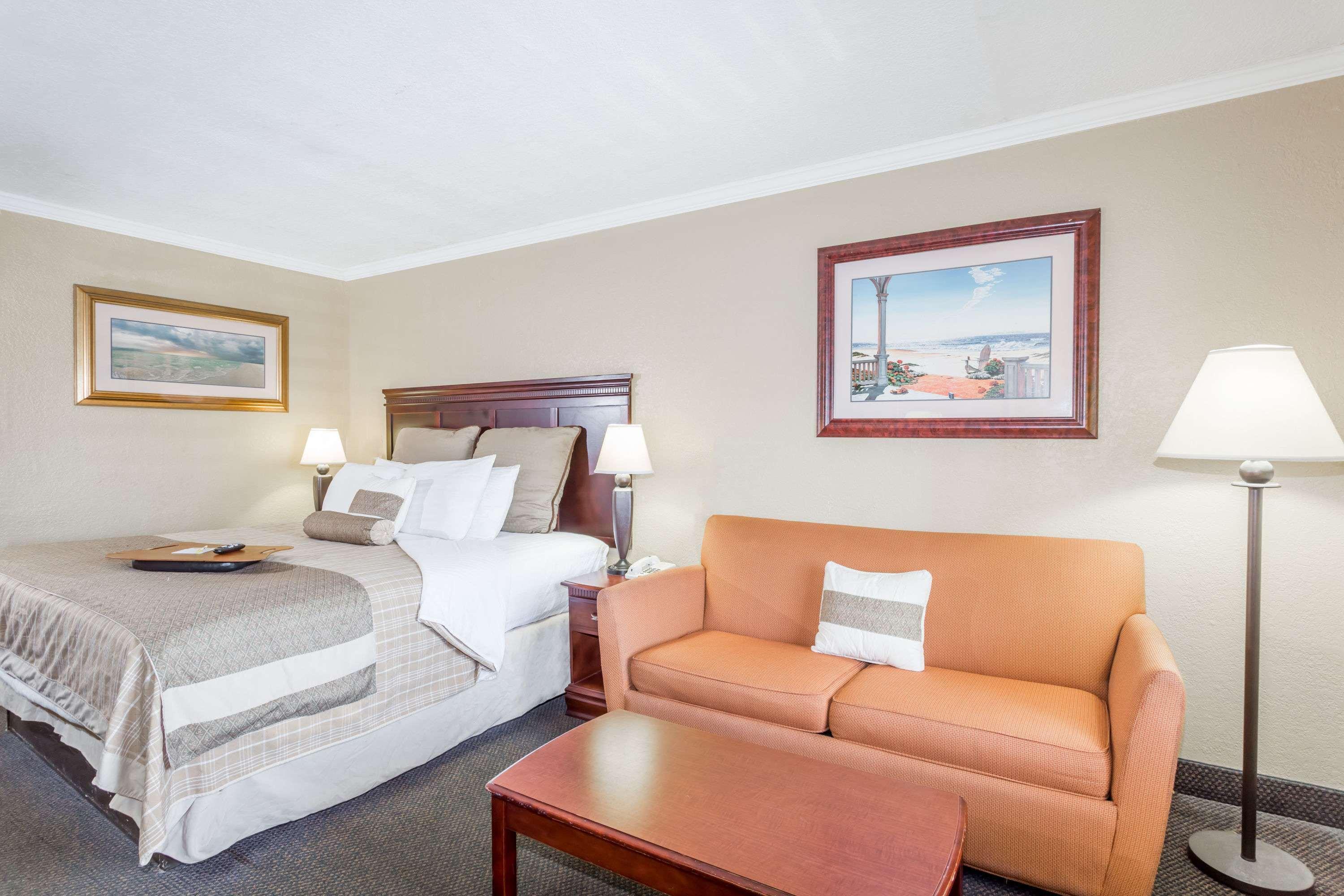 Days Inn By Wyndham Destin Eksteriør billede